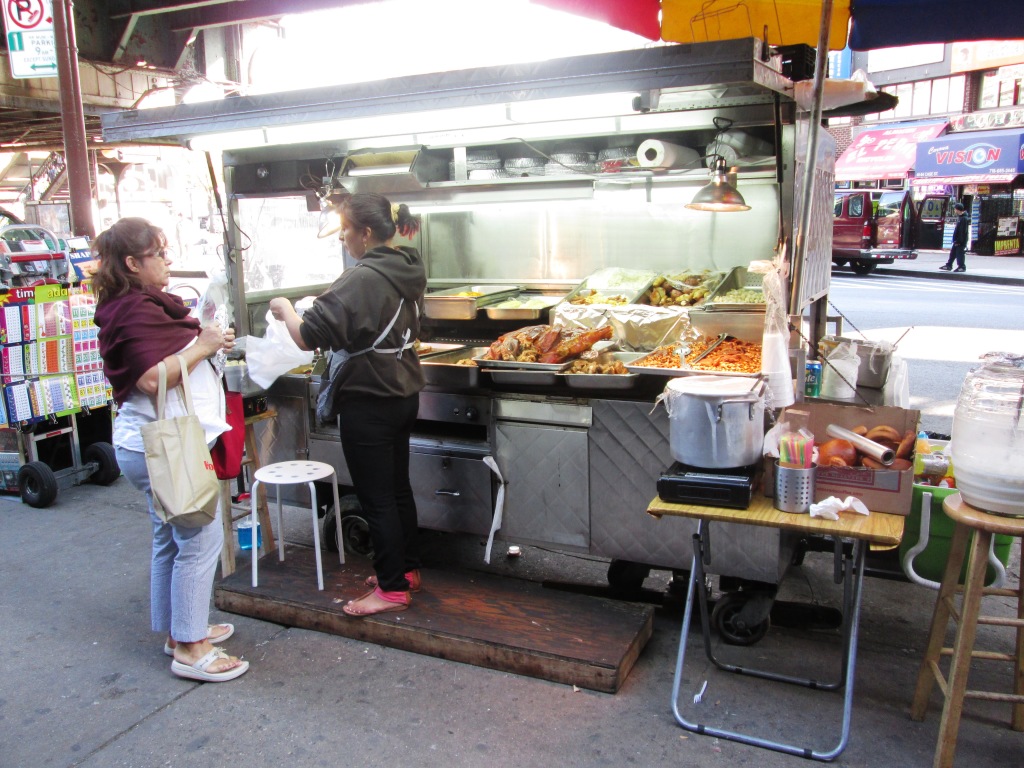 the unnamed Ecuadorian food cart at 90th Street